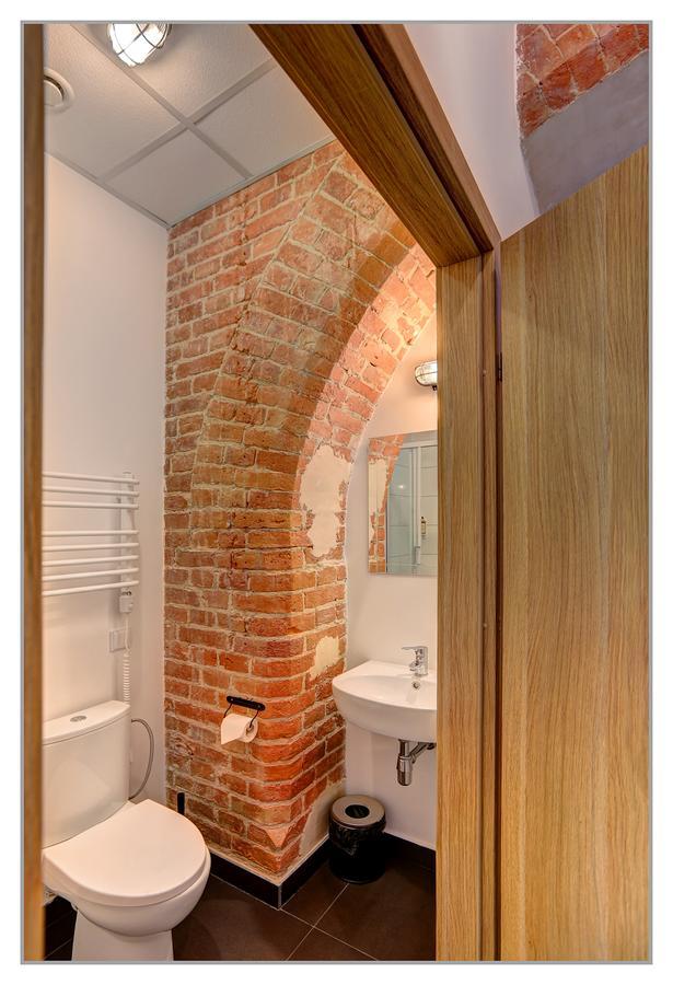 Koszary Arche 3* Góra Kalwaria